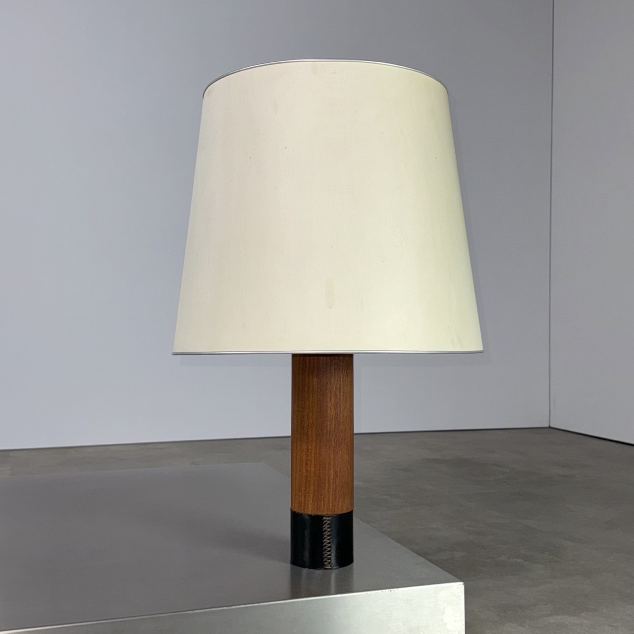 Mid-Mod Table Lamp