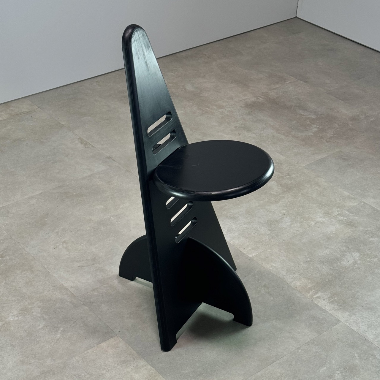 "Lundi-sit" Chair