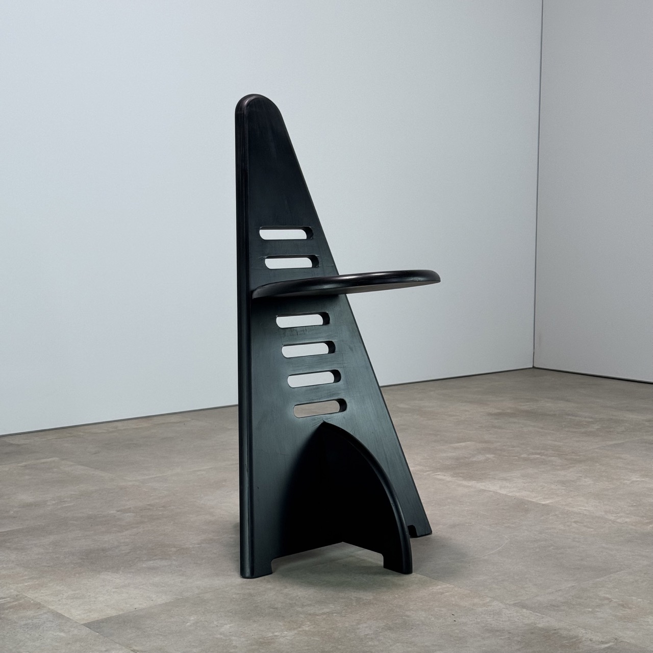 "Lundi-sit" Chair